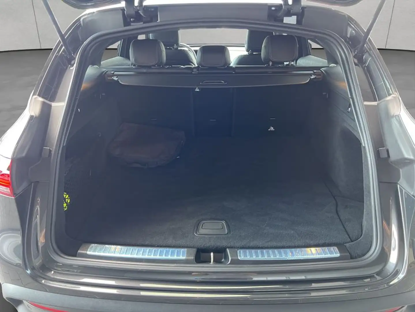 Mercedes-Benz EQC 400 EQC Grau - 2