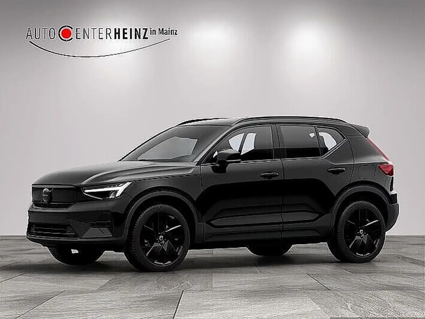 Volvo XC40 B3 B DKG Plus Black Edition Schwarz - 1