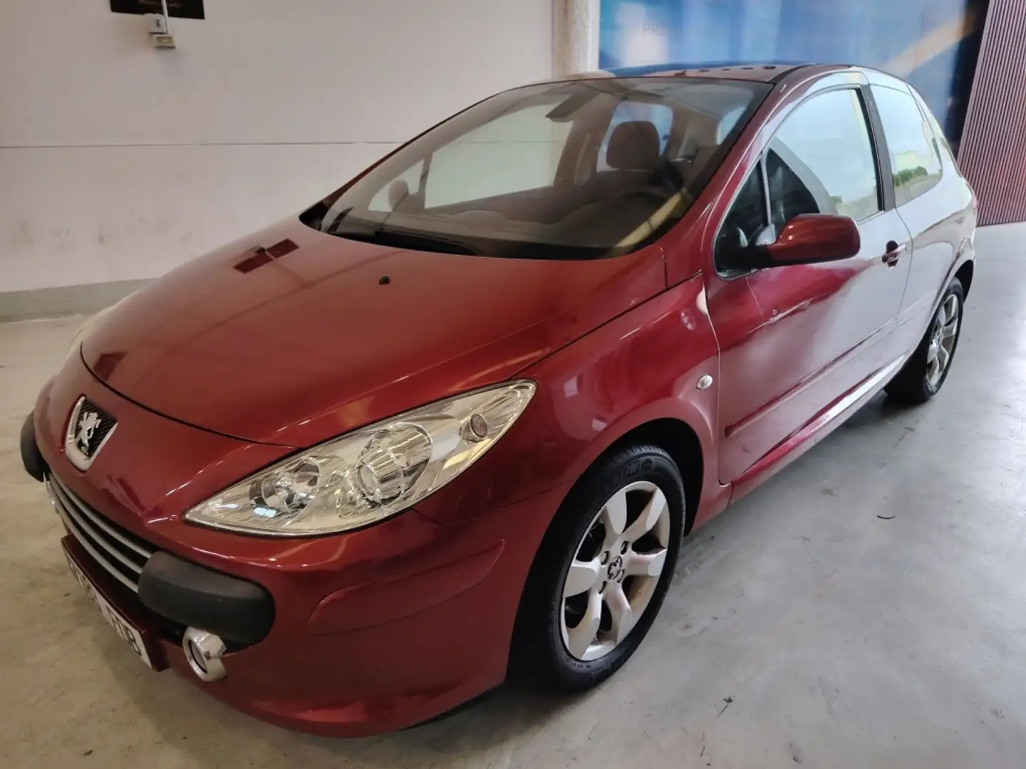 Peugeot 307 1.6HDI XS 110 Rojo - 1