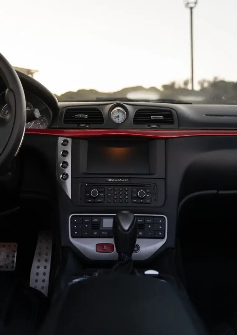 Maserati GranCabrio Sport V8 4.7 Aut. Rojo - 2