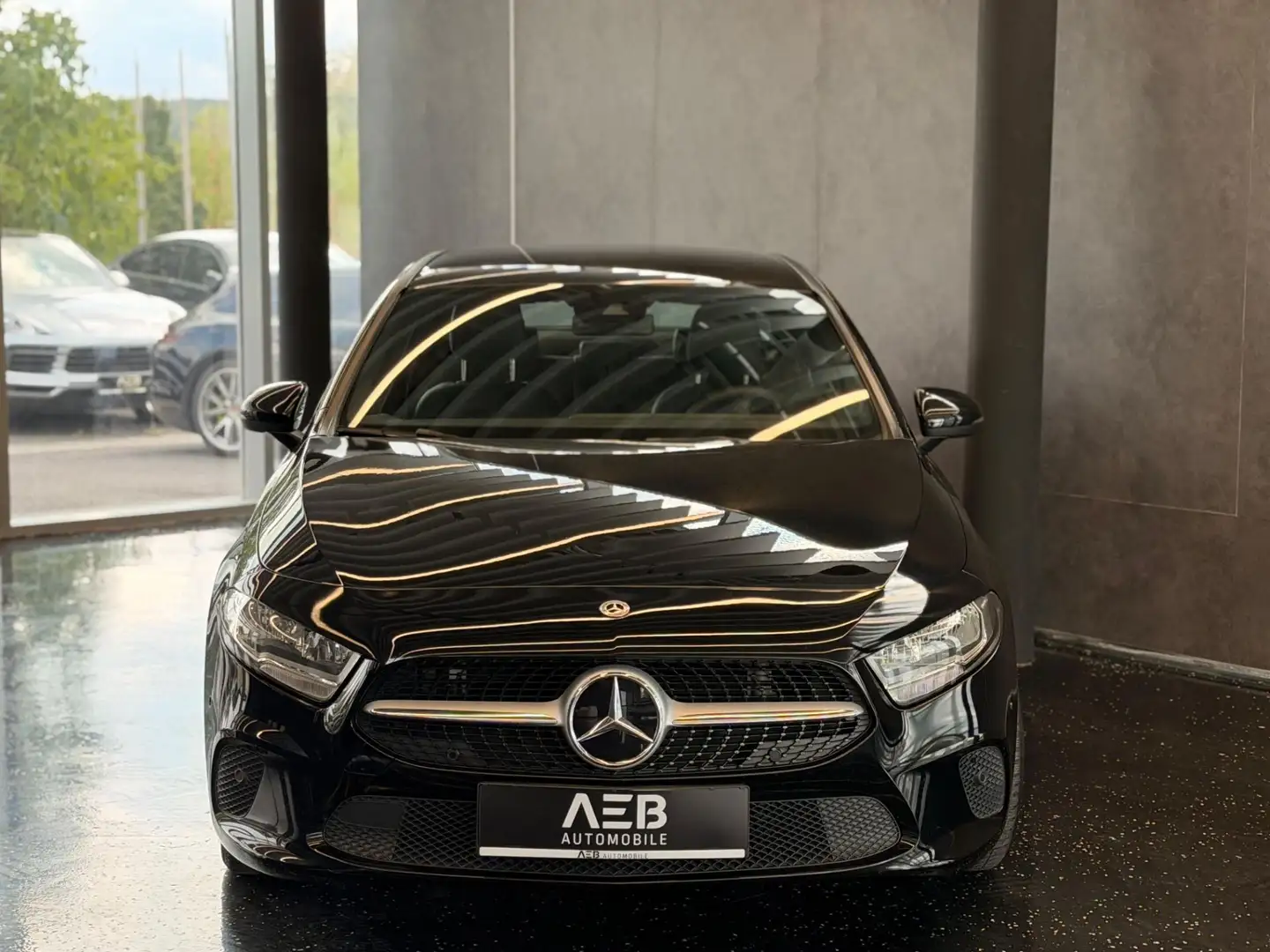 Mercedes-Benz A 180 d Lim.**Digital Cockpit**Ambiente**Temp**SHZ**RFK Schwarz - 2