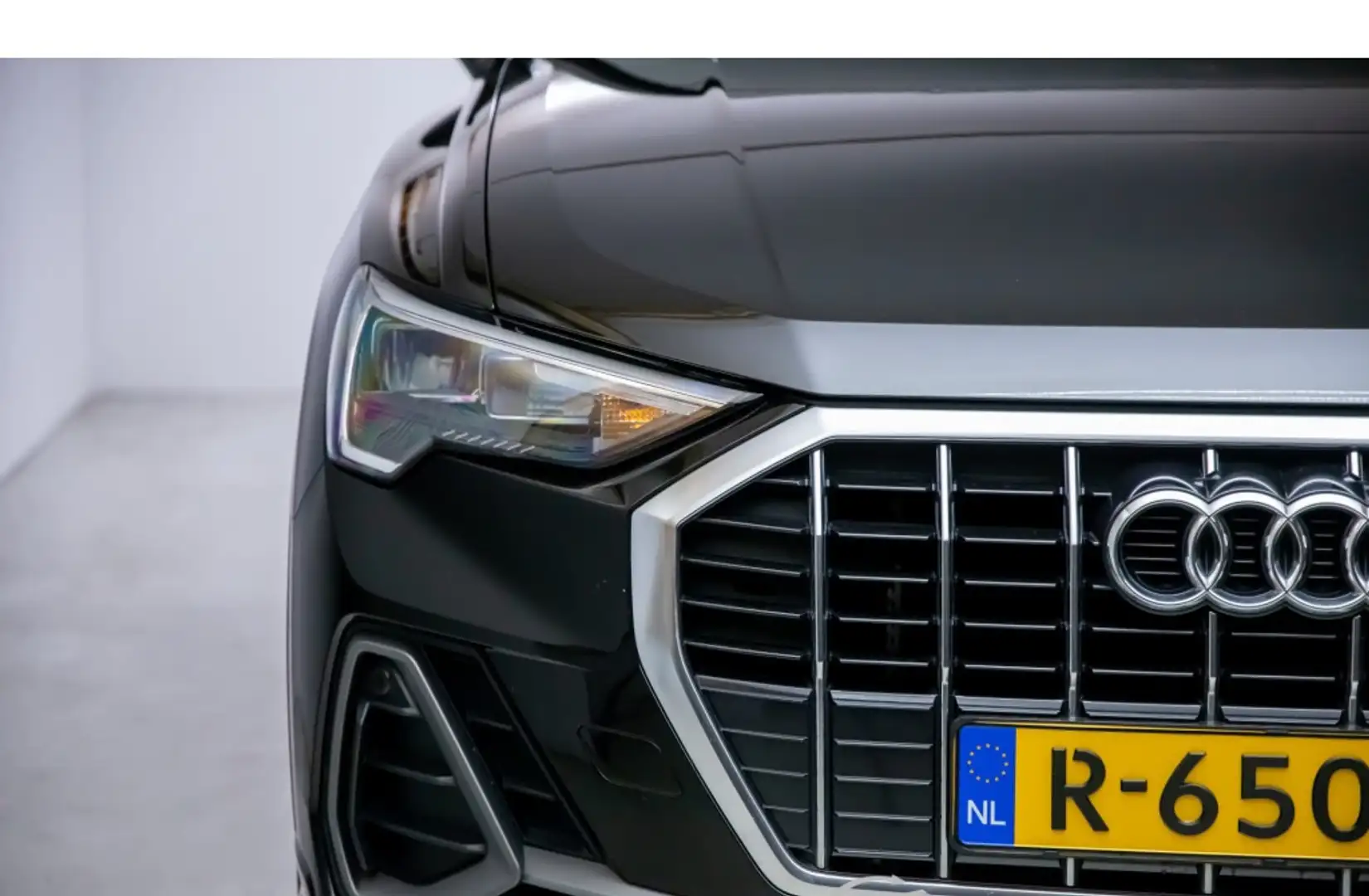 Audi Q3 Q3 35 TFSI S-Line Sfeerverlichting/BTW/Trekh/ACC Zwart - 2