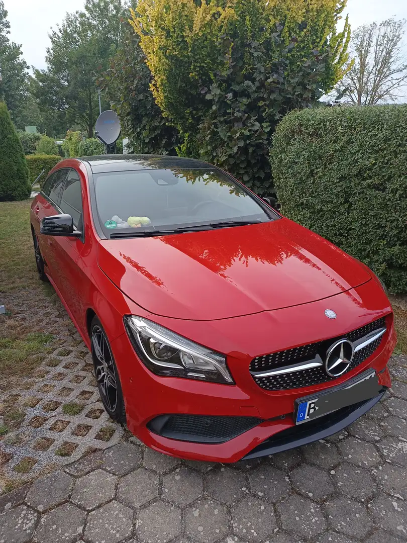 Mercedes-Benz CLA 250 CLA Shooting Brake 250 4Matic 7G-DCT AMG Line Rojo - 1