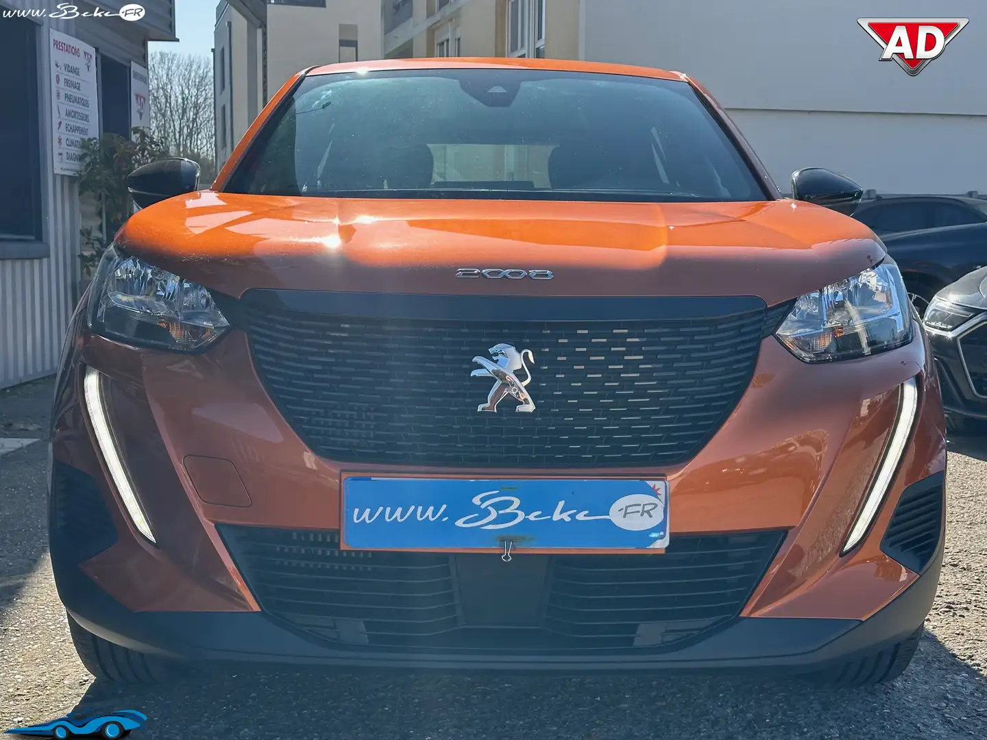 Peugeot 2008 PureTech 100 S\u0026amp;S BVM6 Active RADAR DE REC Orange - 2