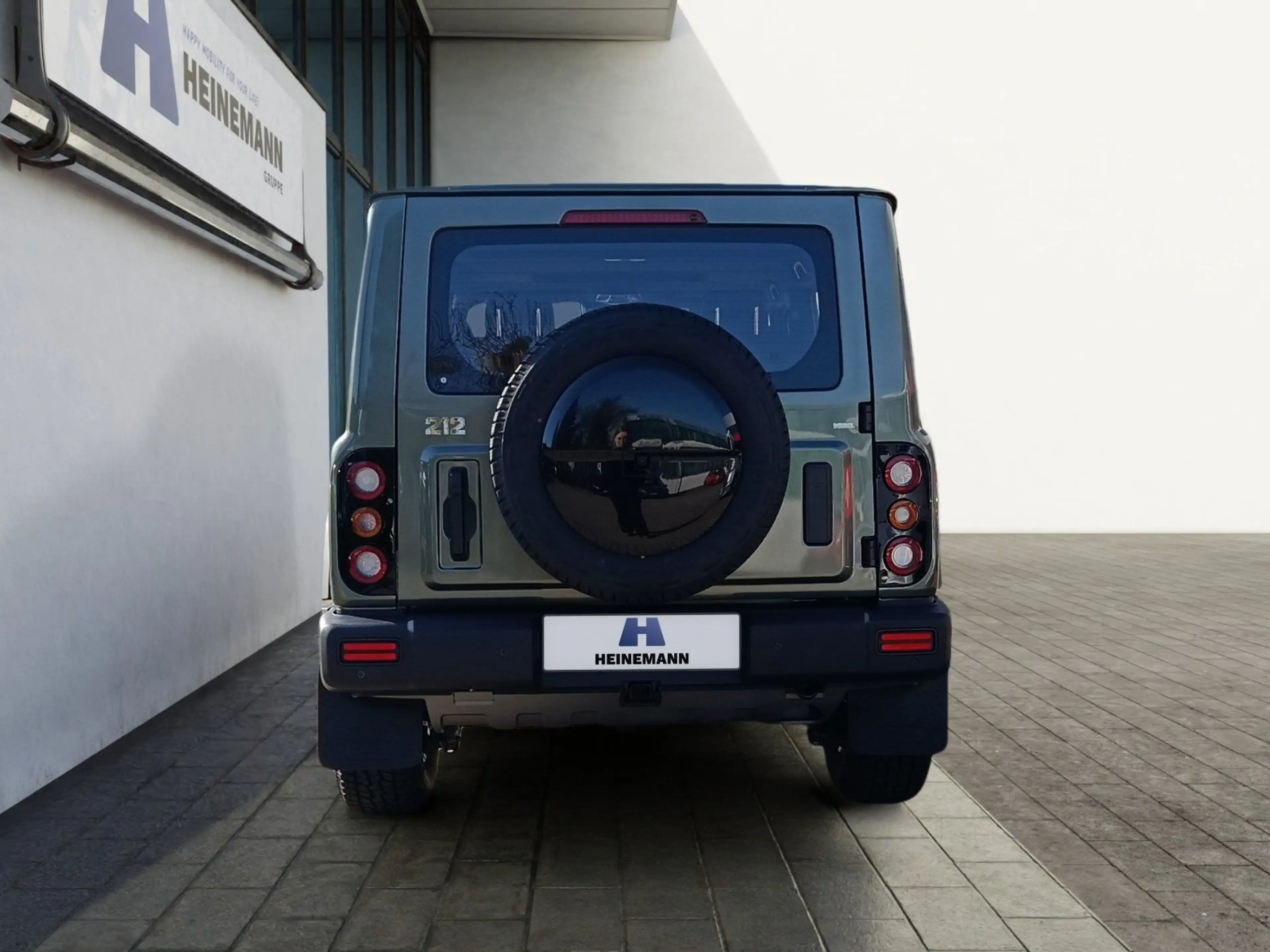 BAW 212 4x4 2,5t Anhängelast -JÄGER GRÜN- — photo 6