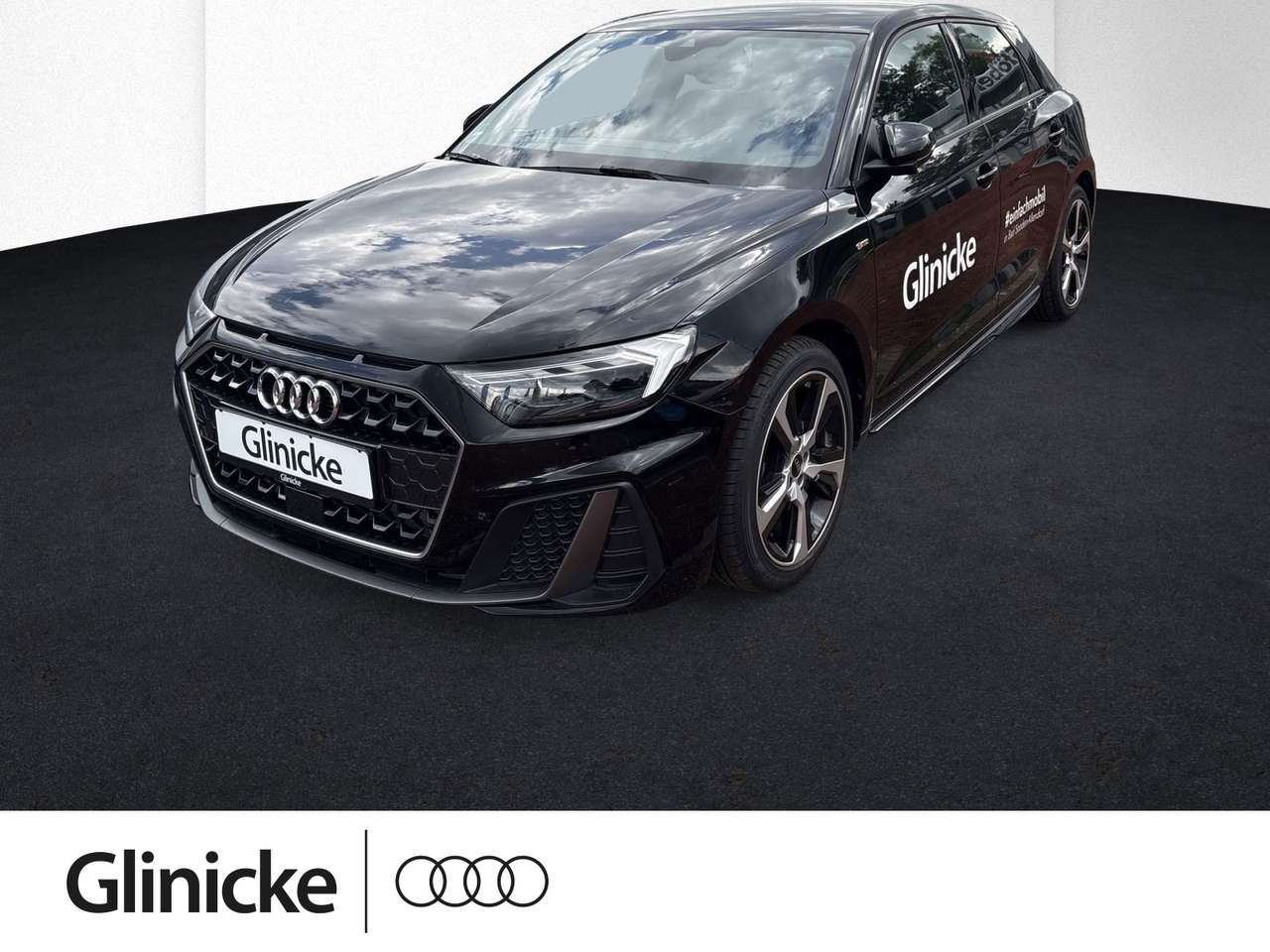 Audi A1 2025 — TFSI S line LED+Navi+PDC+LM+Carplay