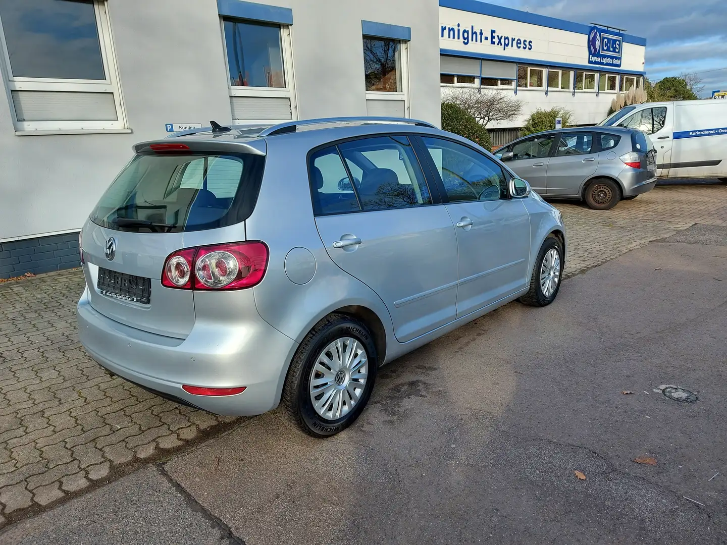 Volkswagen Golf Plus Golf Plus 1.4 TSI DSG Highline+AUTOMATiK* 1 HAND Silber - 1