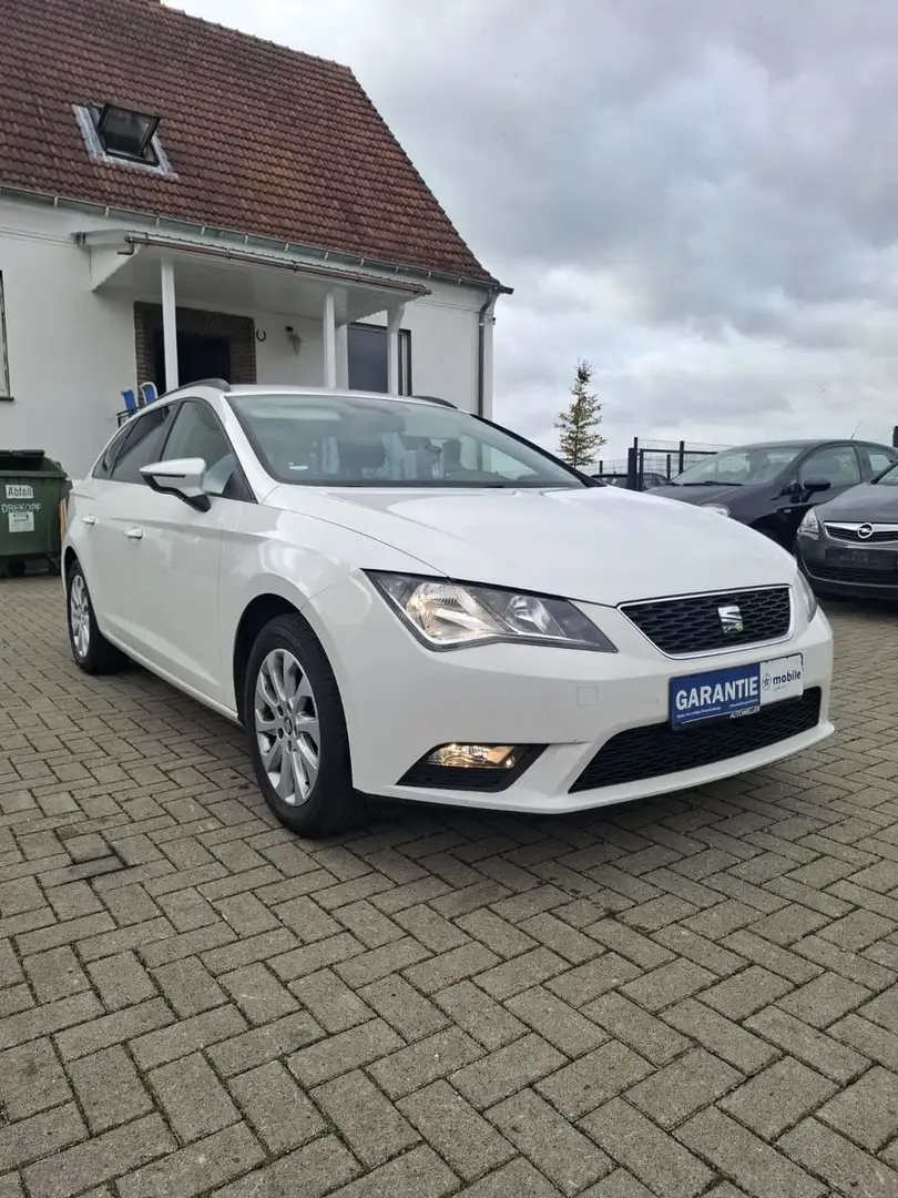 SEAT Leon ST Style Tüv&Garantie Scheckheft AHK. UVM** Weiß - 1