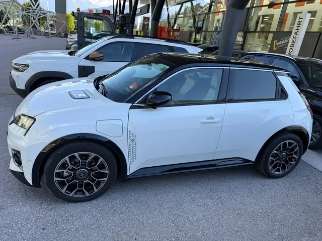 Renault R 5 RENAULT 5 E-TECH ELECTRIC Roland Garros 150 PS comfort range