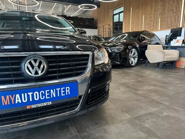 Volkswagen Passat view 20