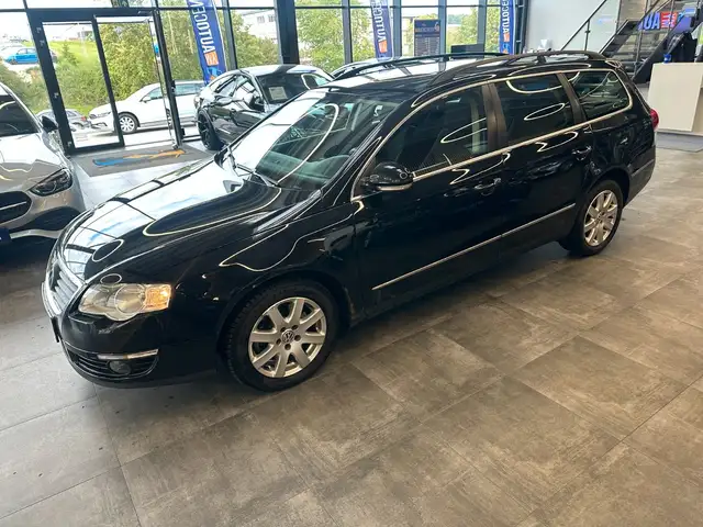 Volkswagen Passat view 23