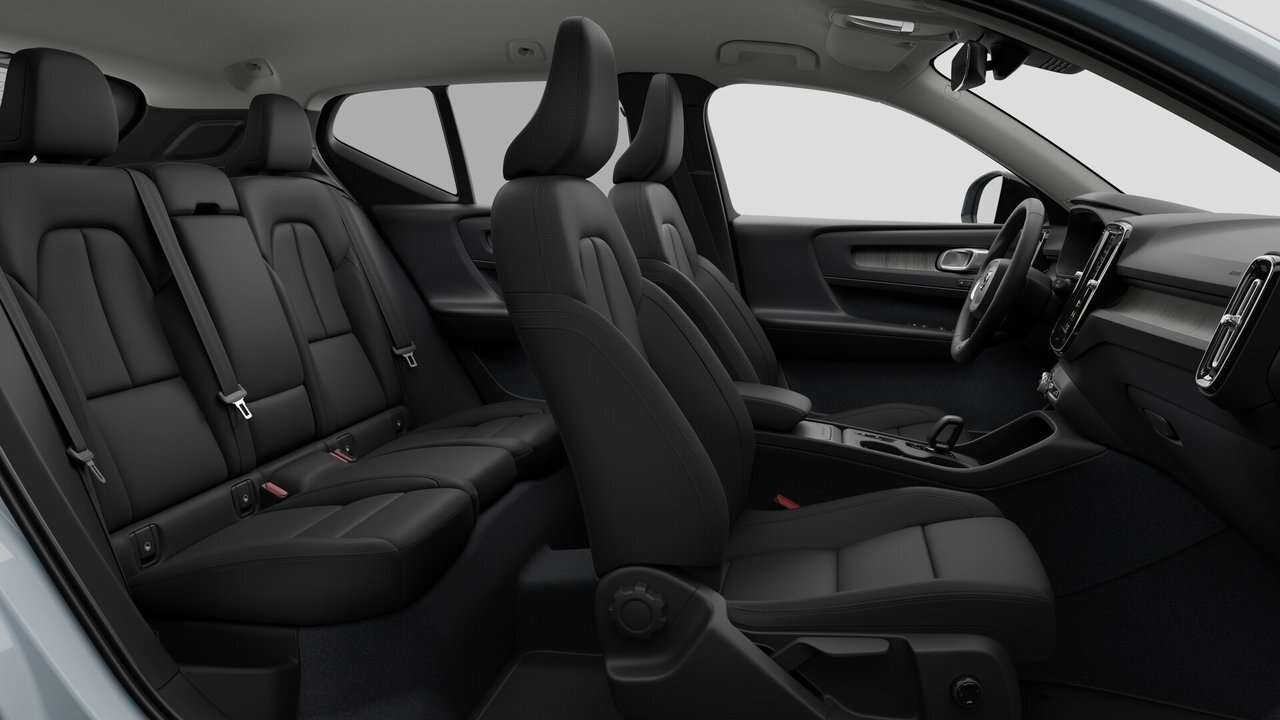 2026 Volvo XC40 Core (Dark Theme) thumb 13