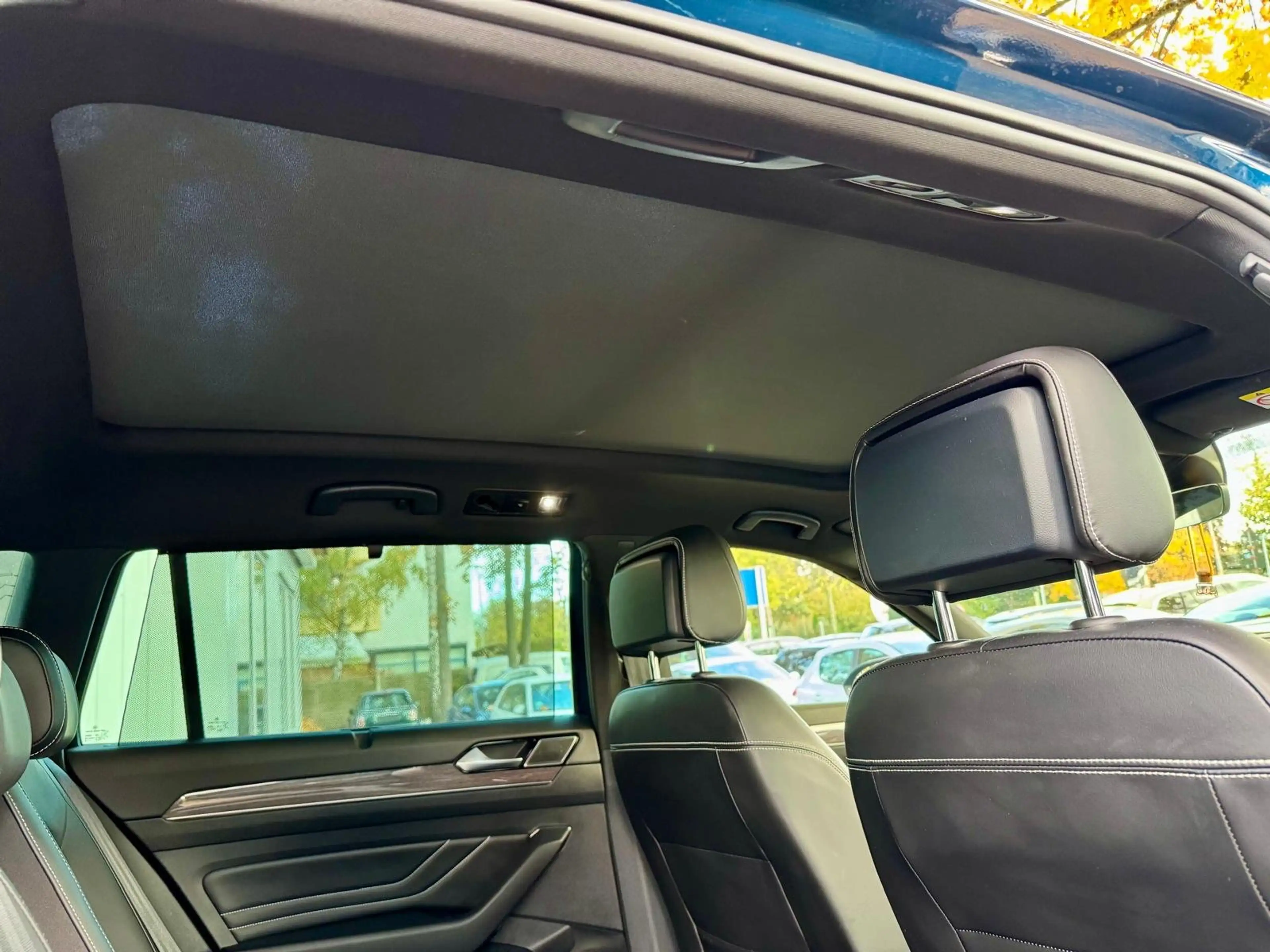 Volkswagen Passat Alltrack 2.0 Panorama LED 18 Zoll ACC Leder Navi Standheiz — photo 15