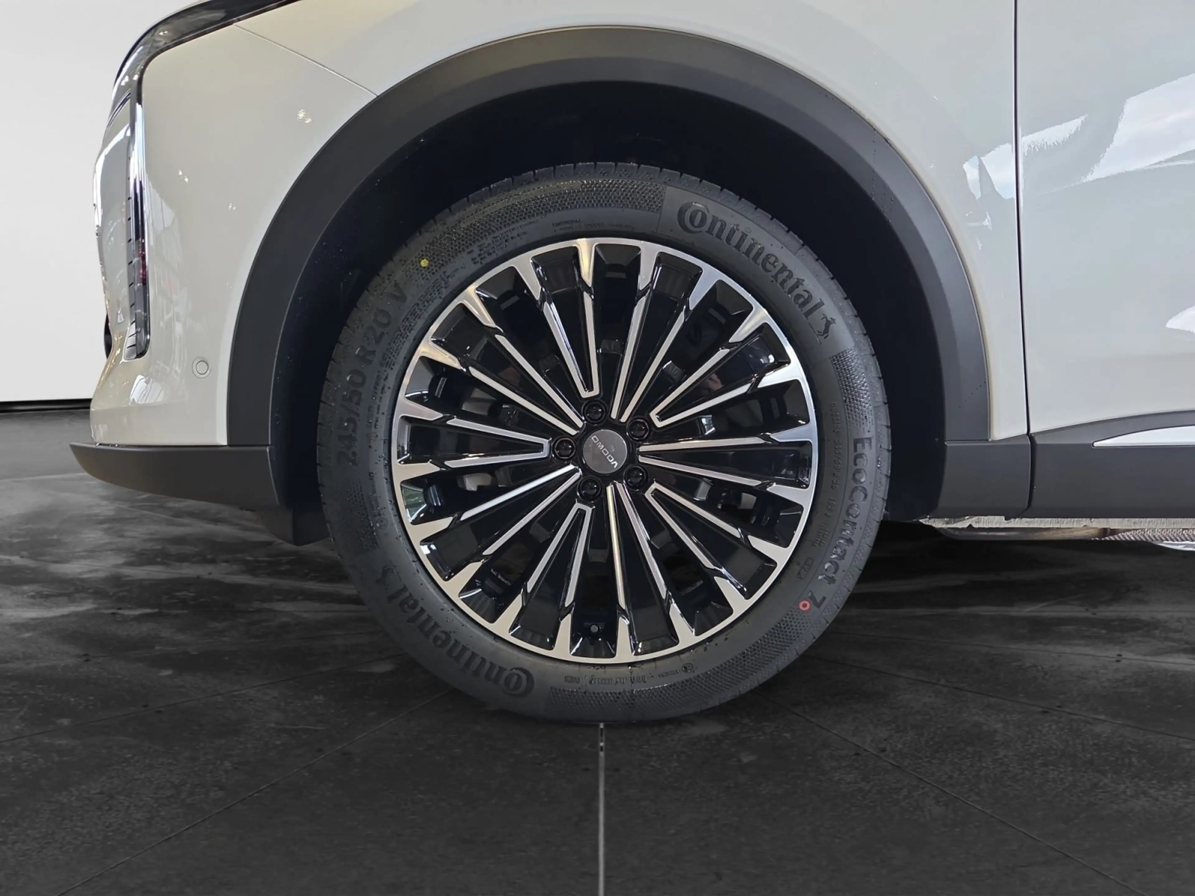 Omoda 9 OMODA 9 1.5 PHEV Exclusive — photo 9