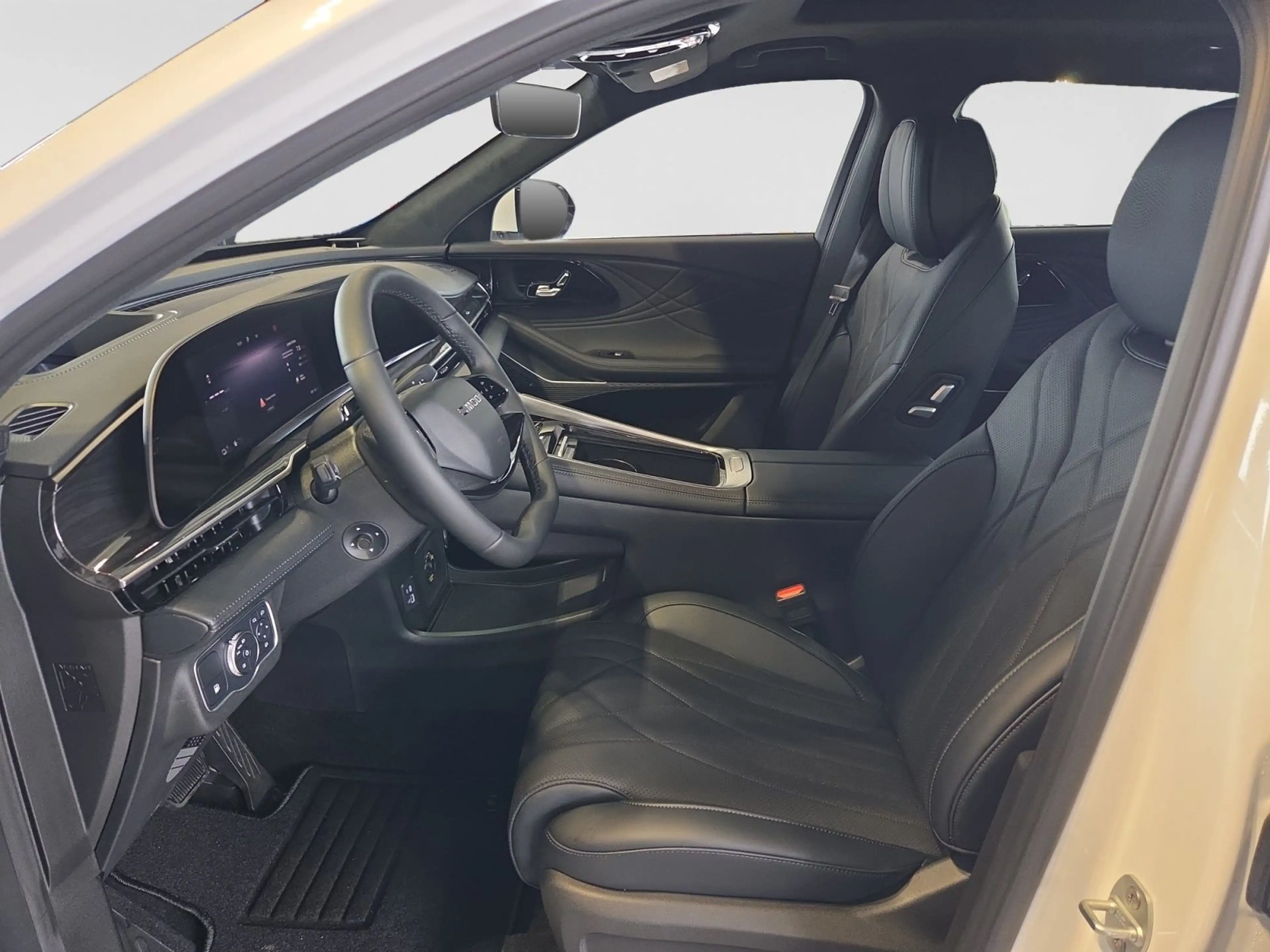 Omoda 9 OMODA 9 1.5 PHEV Exclusive — photo 11