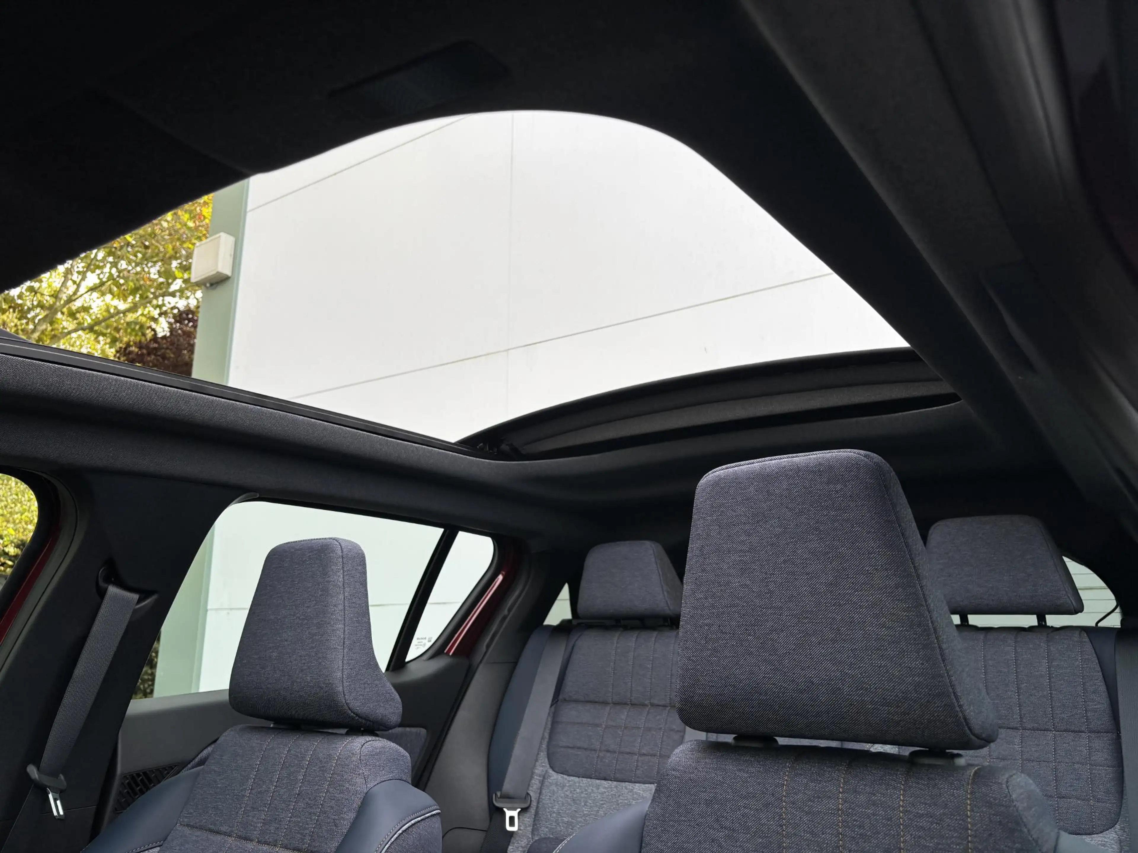 Renault R 4 comfort range iconic 52 kWh l plein sud l Pack saf — photo 28