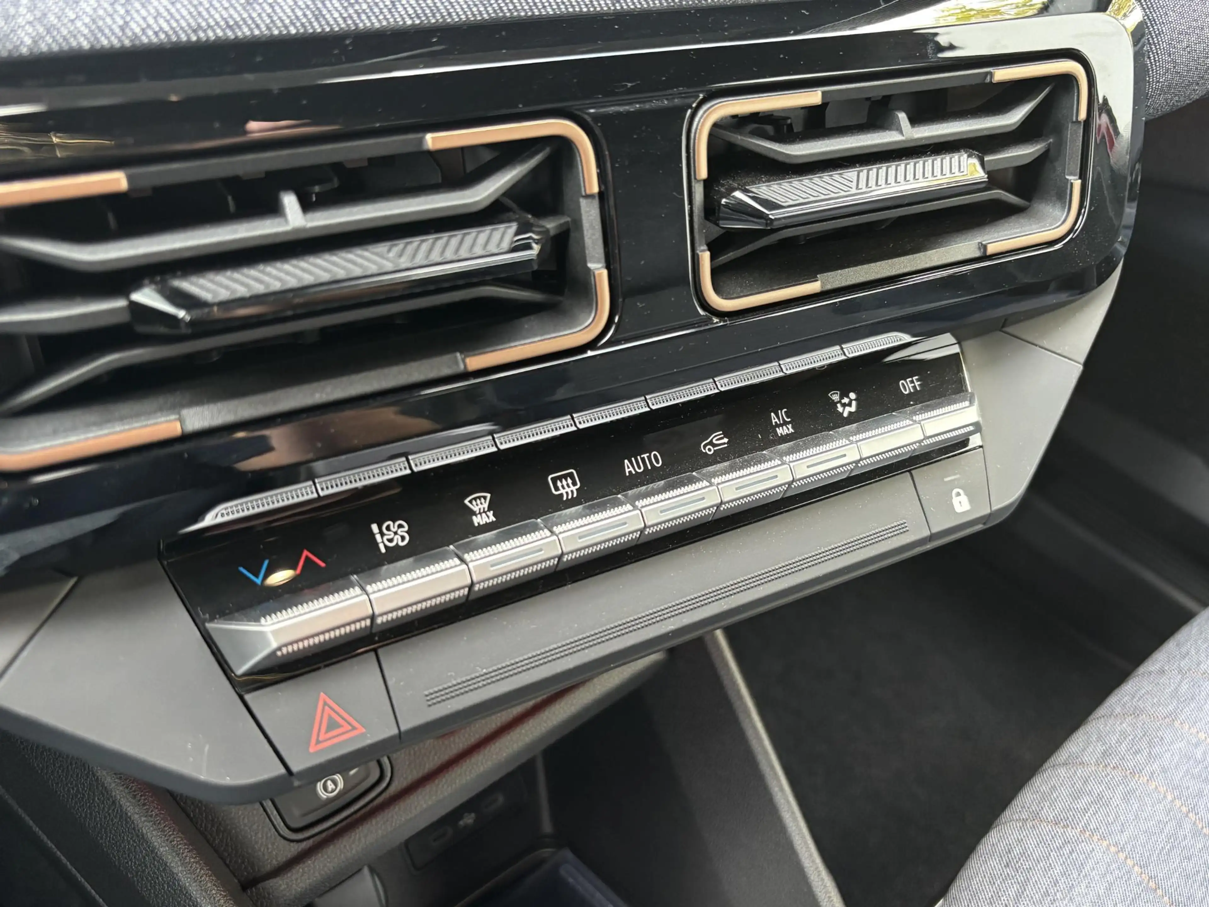 Renault R 4 comfort range iconic 52 kWh l plein sud l Pack saf — photo 13