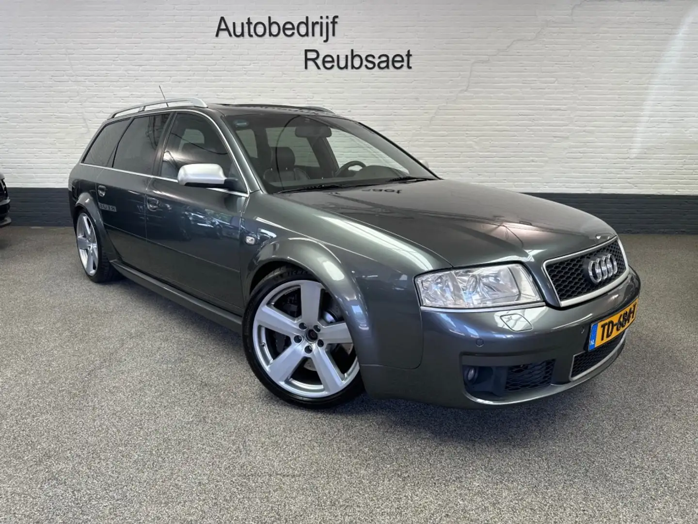 Audi RS6 4.2 V8 BiTurbo Quattro 450Pk Panodak Clima Navi In Gri - 1