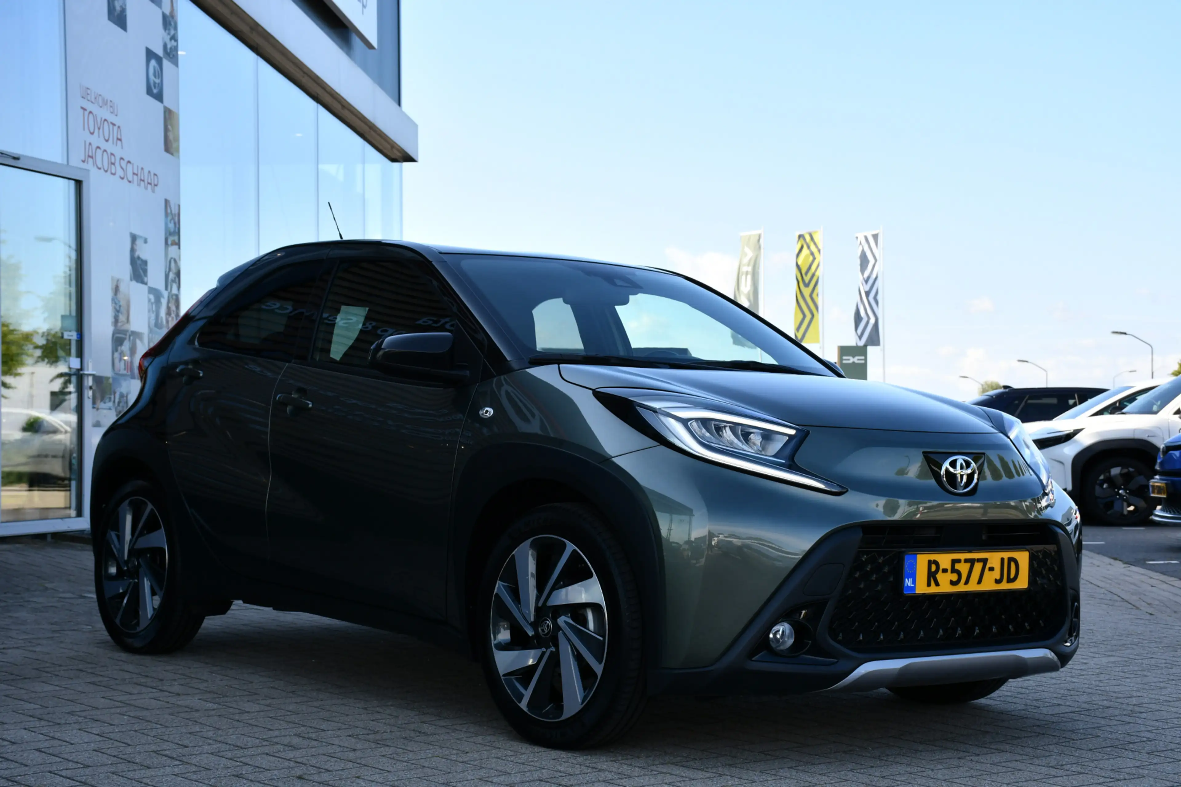 Toyota Aygo X 1.0 VVT-i MT Envy 72pk | Half leder/stof interieur — photo 9