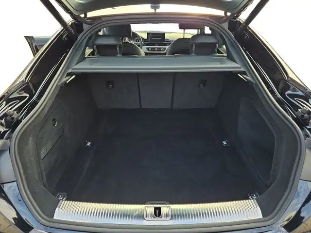 Audi A5 view 14