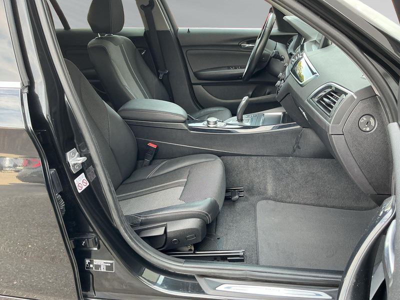 BMW 118 i Steptronic Urban Line LED NAVI SHZ PDC RFK — photo 10