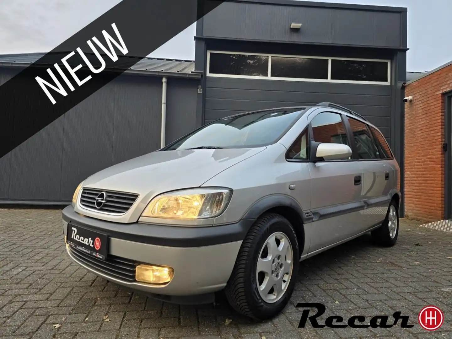 Opel Zafira 1.6-16V Elegance/7 persoons/Airco/NwApk Gris - 1