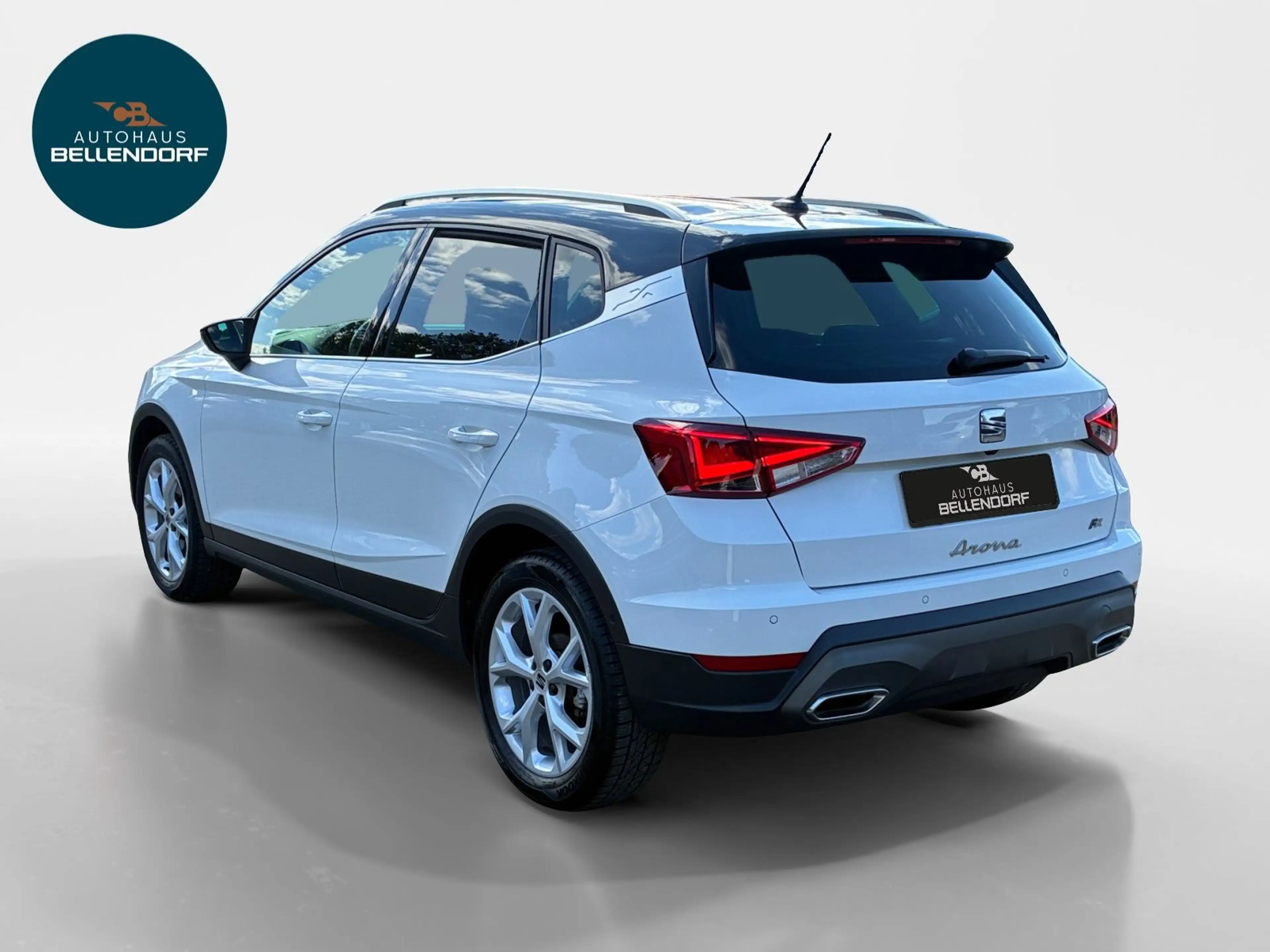 SEAT Arona FR 1.0 TSI 6-Gang Navi Full Link GJR ACC L — photo 3
