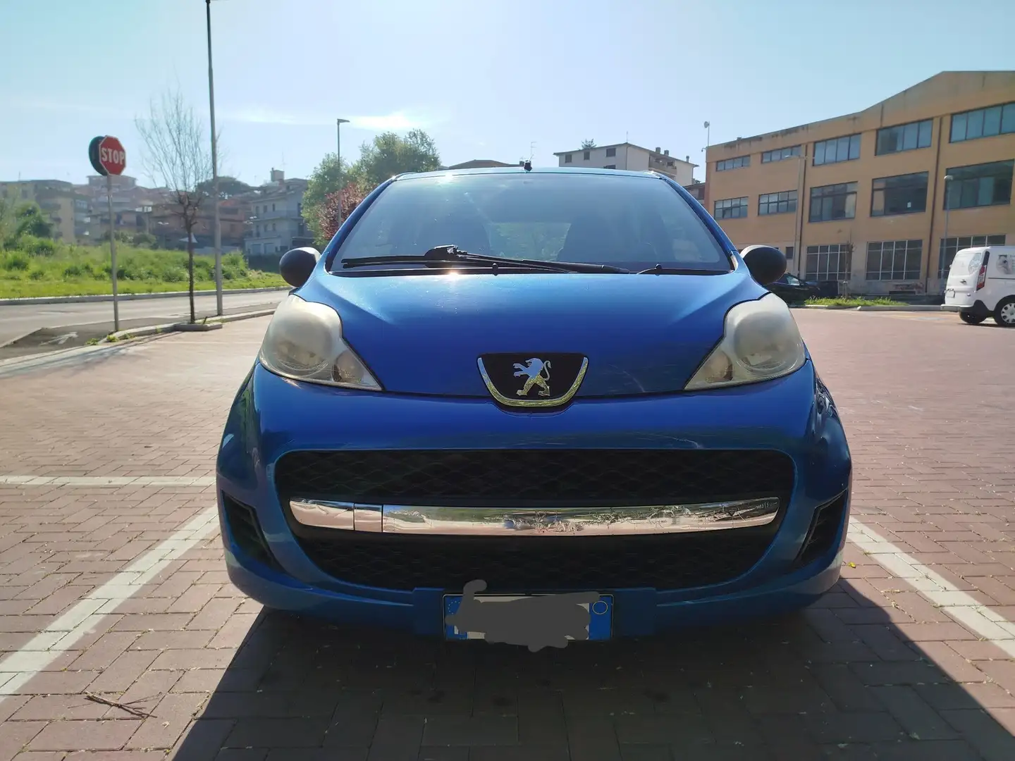 Peugeot 107 5p 1.0 12v Plaisir Blue - 1