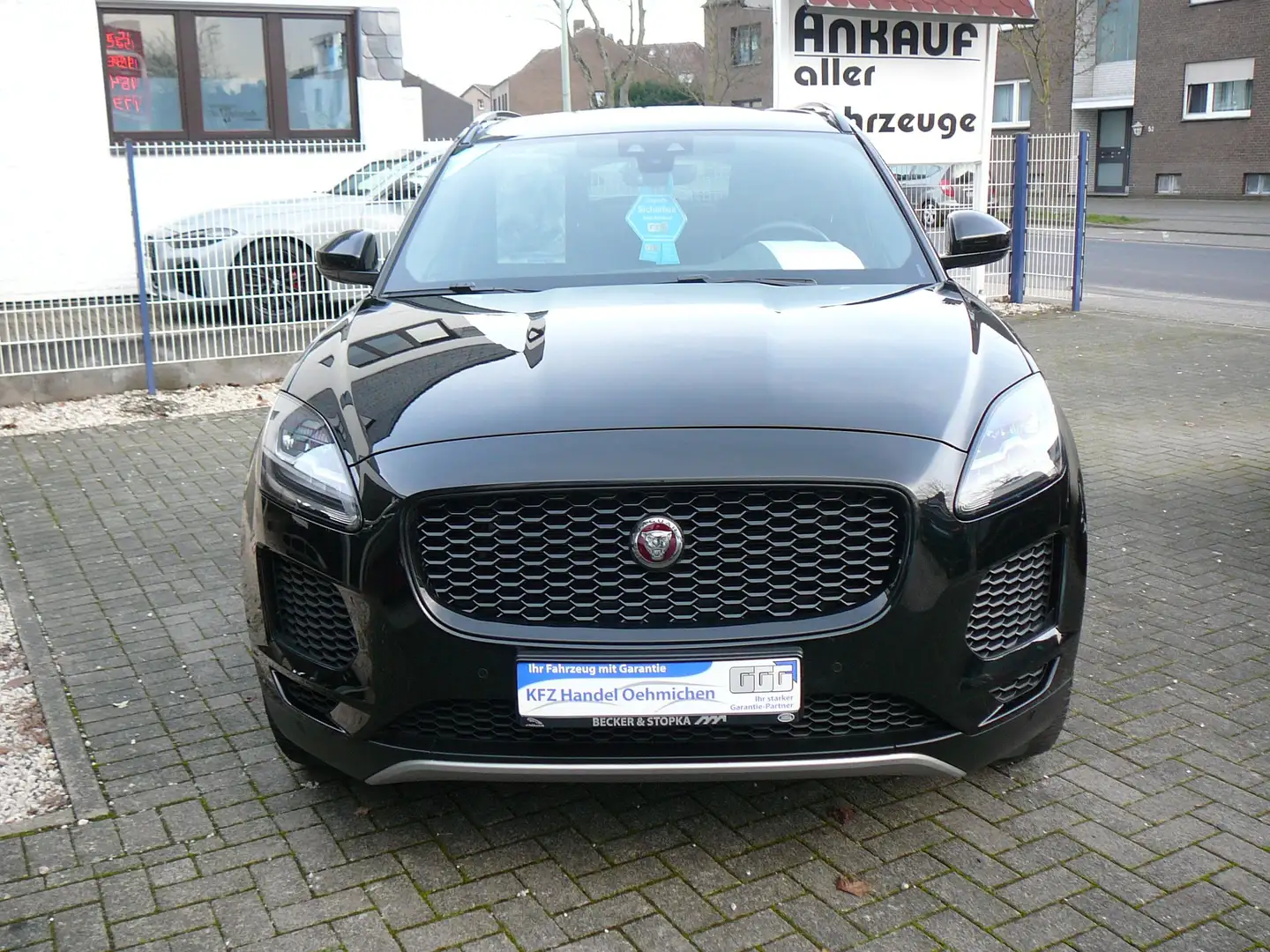 Jaguar E-Pace S AWD,Sehr gepflegt,Scheckheft gewartet bei Jaguar Noir - 2