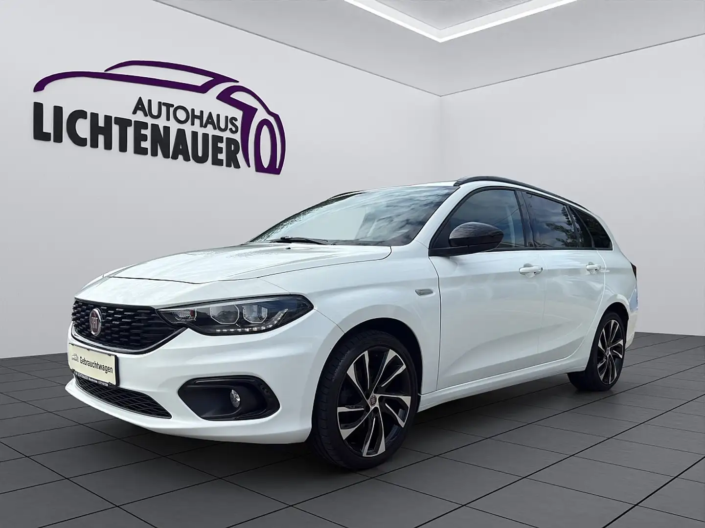 Fiat Tipo 1,6 MultiJet II 120 Start&Stop S-Design Weiß - 1