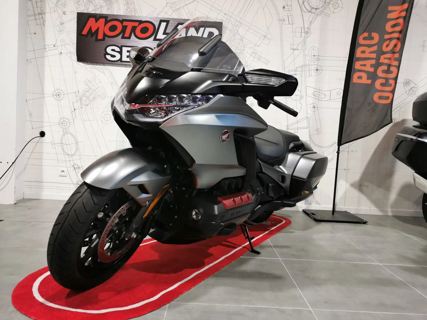Honda Gold Wing - 1