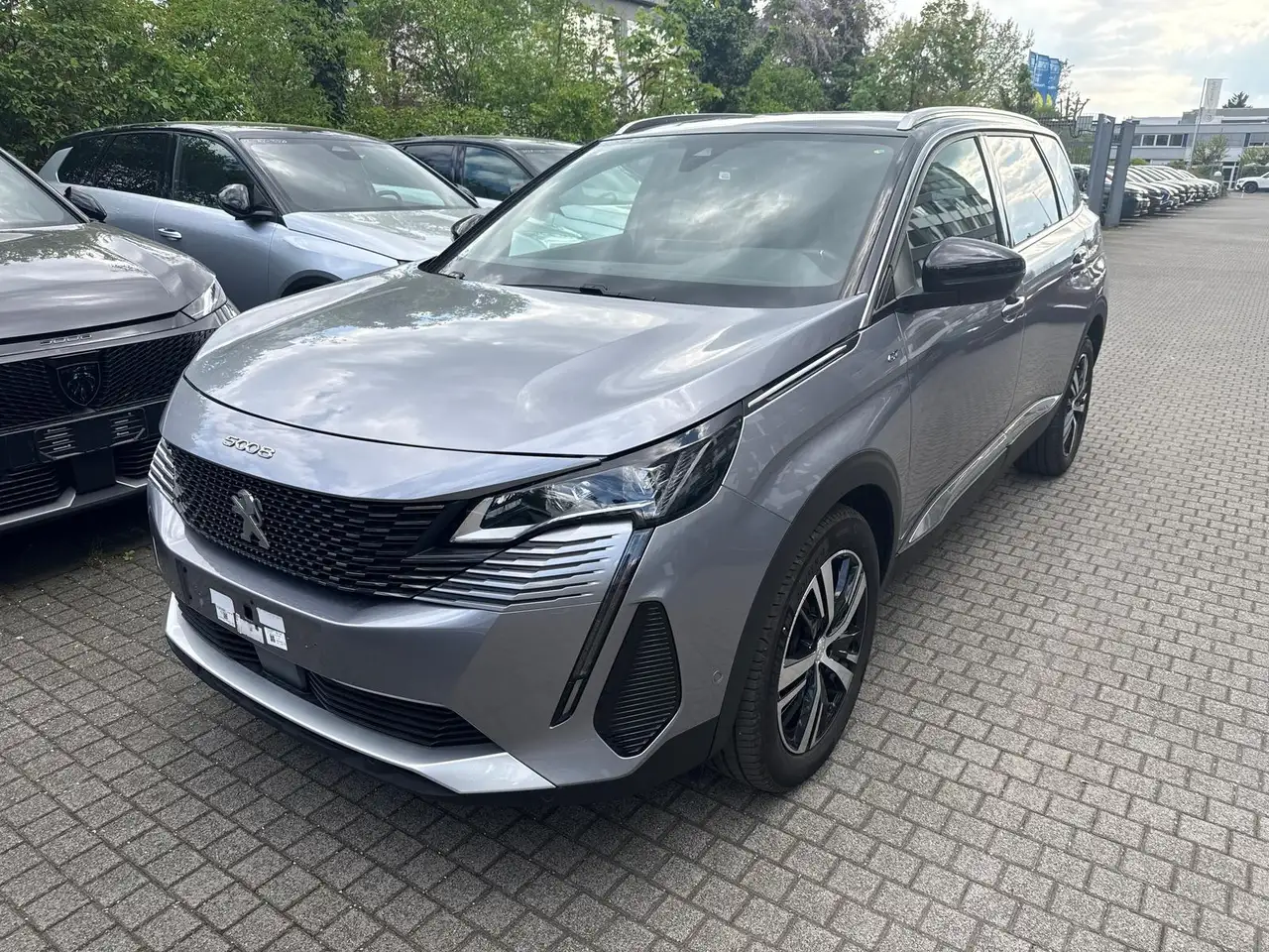 Peugeot 5008 1.2 PureTech GT EAT8 7-Si+Navi+SHZ+R-Kam+DAB+ 22