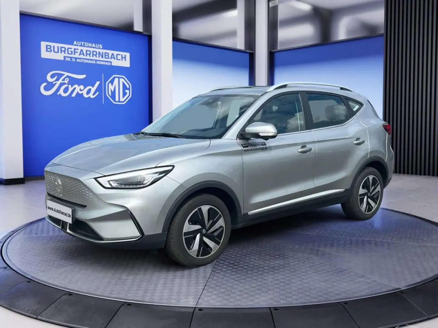 MG ZS EV Standard Luxury *360° Kamera*LED*ACC*Pano* Argent - 1