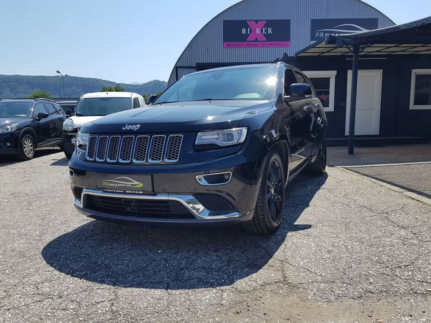 Jeep Grand Cherokee 3.0 CRD Summit // Alle Service // Schwarz - 2
