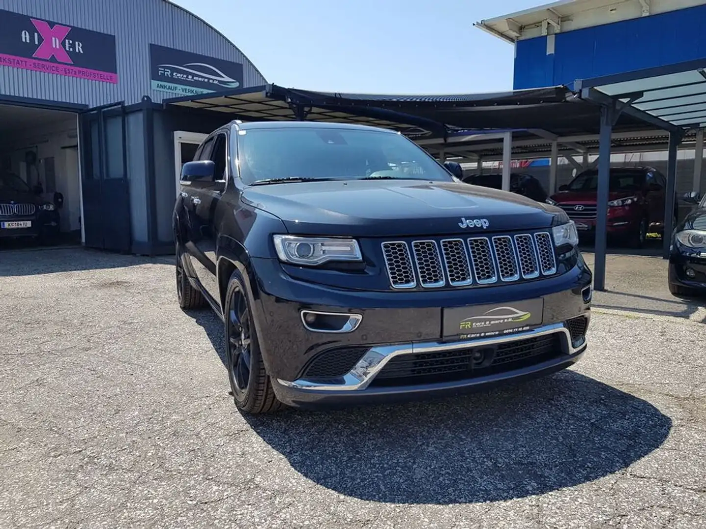 Jeep Grand Cherokee 3.0 CRD Summit // Alle Service // Schwarz - 1