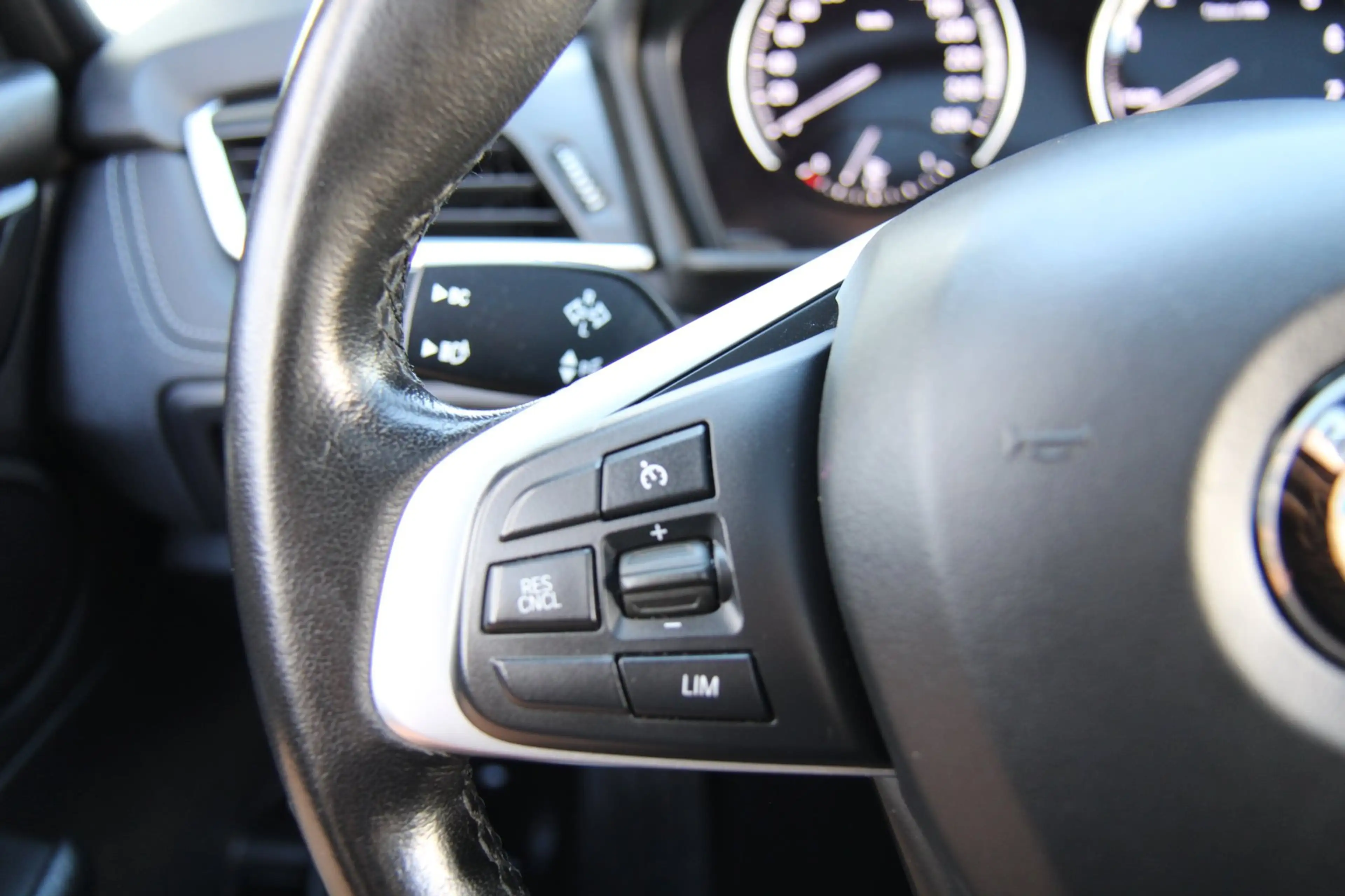 BMW 225 2-serie Active Tourer 225xe iPerformance Pano Came — photo 17