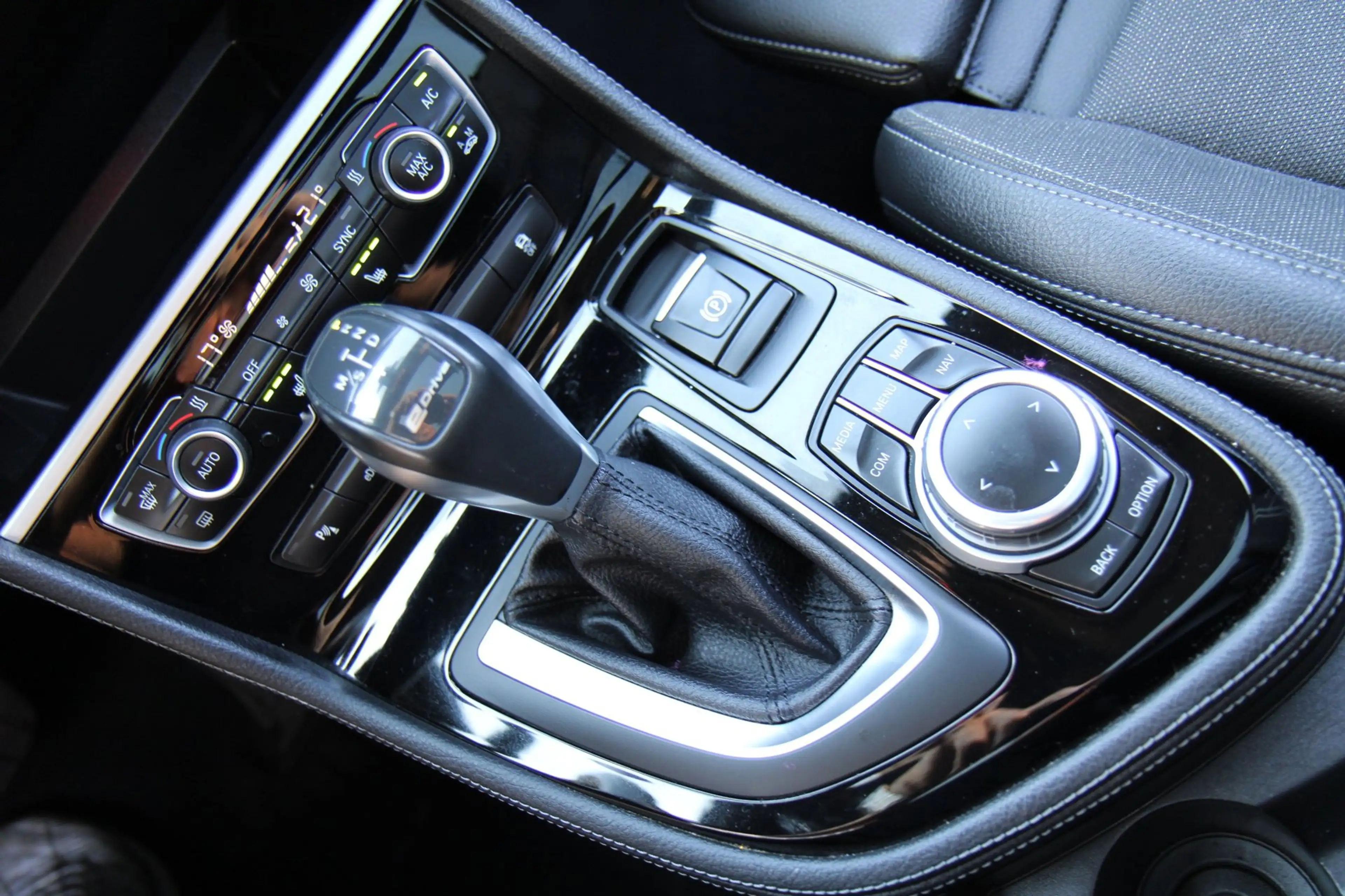 BMW 225 2-serie Active Tourer 225xe iPerformance Pano Came — photo 36