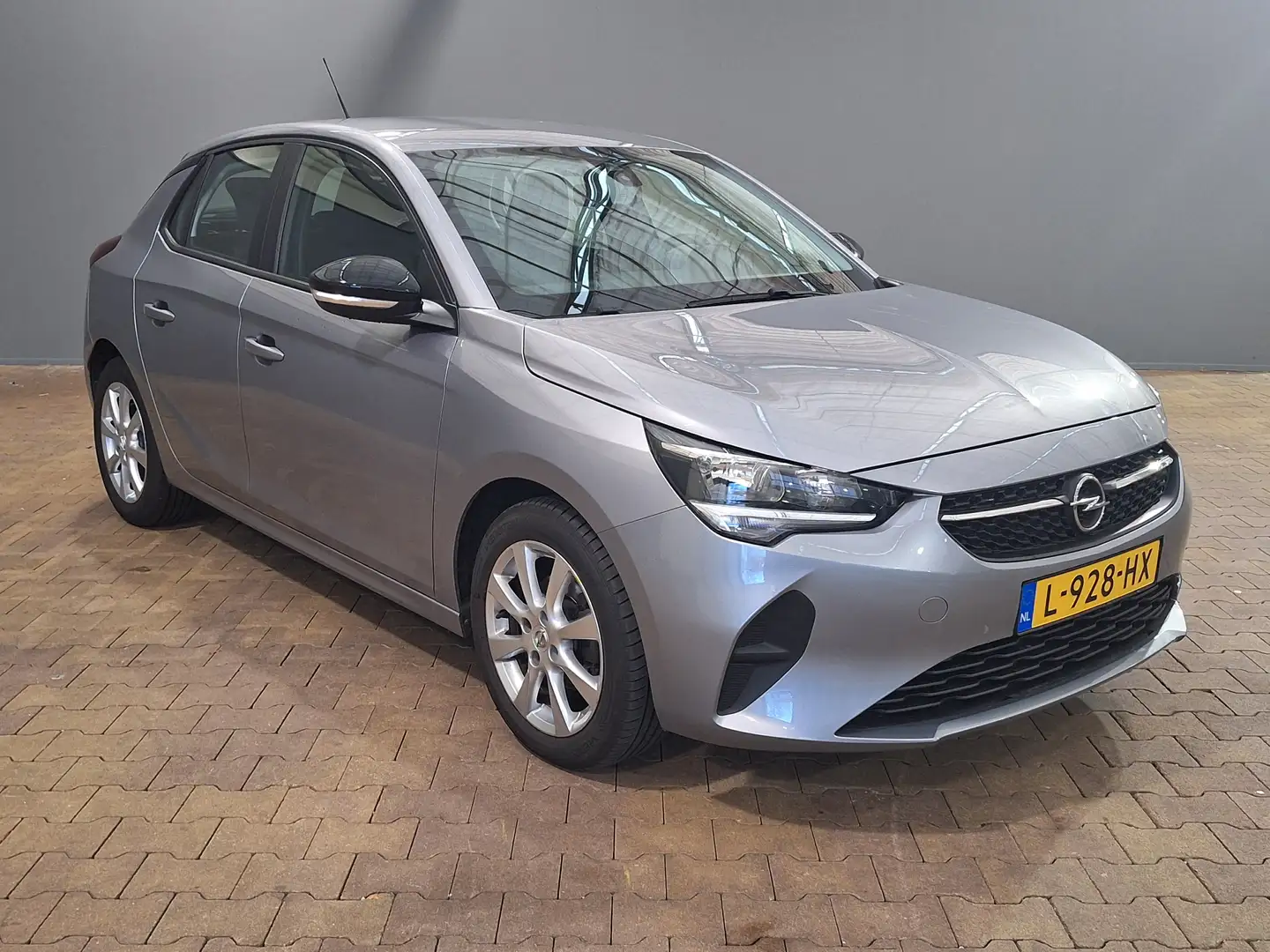 Opel Corsa 1.2 Edition Parkeersensoren | Airco | Apple Carpla Grau - 2