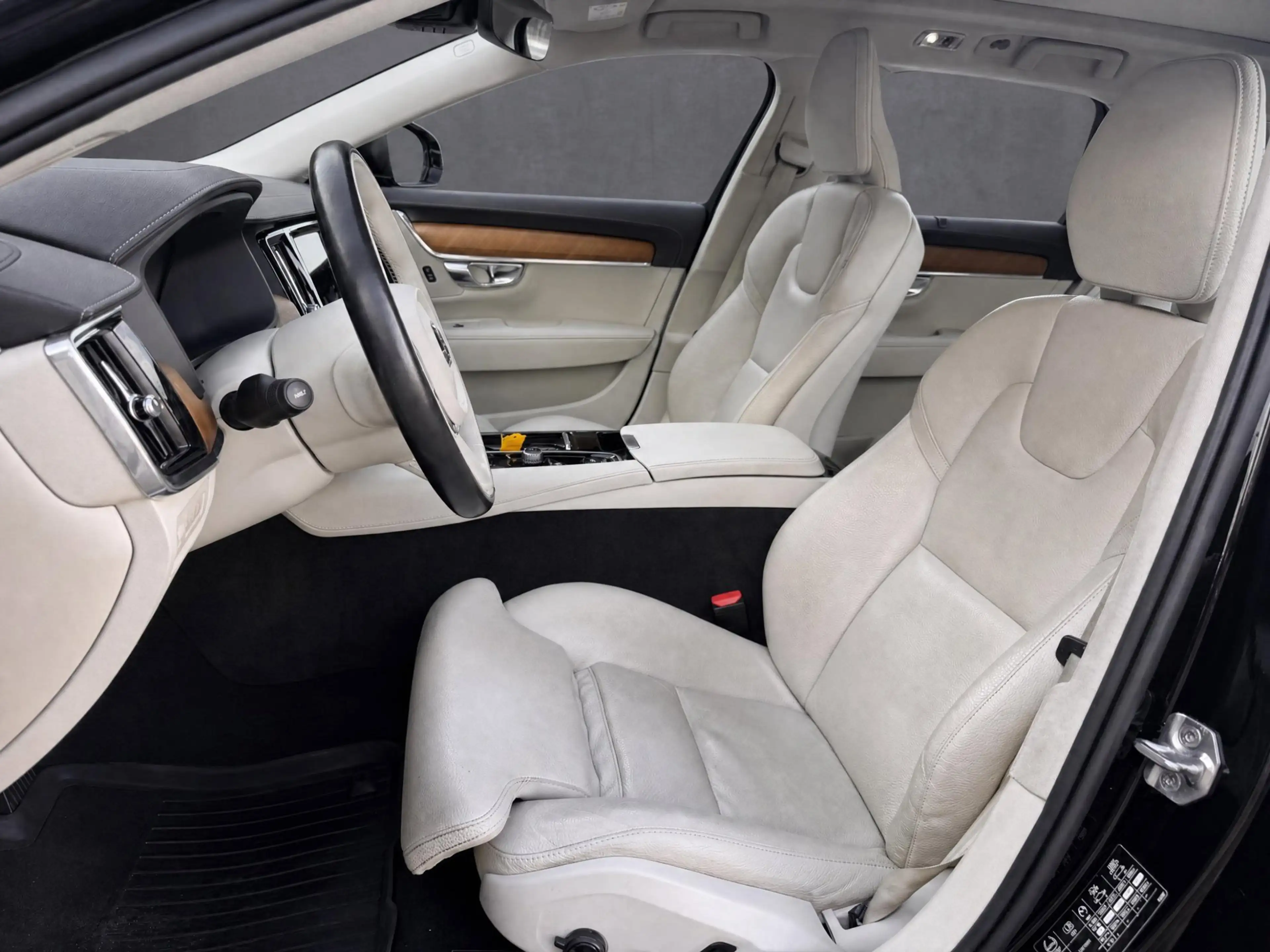 Volvo V90 2.0 T8 AWD Inscription met Panorama dak !!! Leder — photo 13