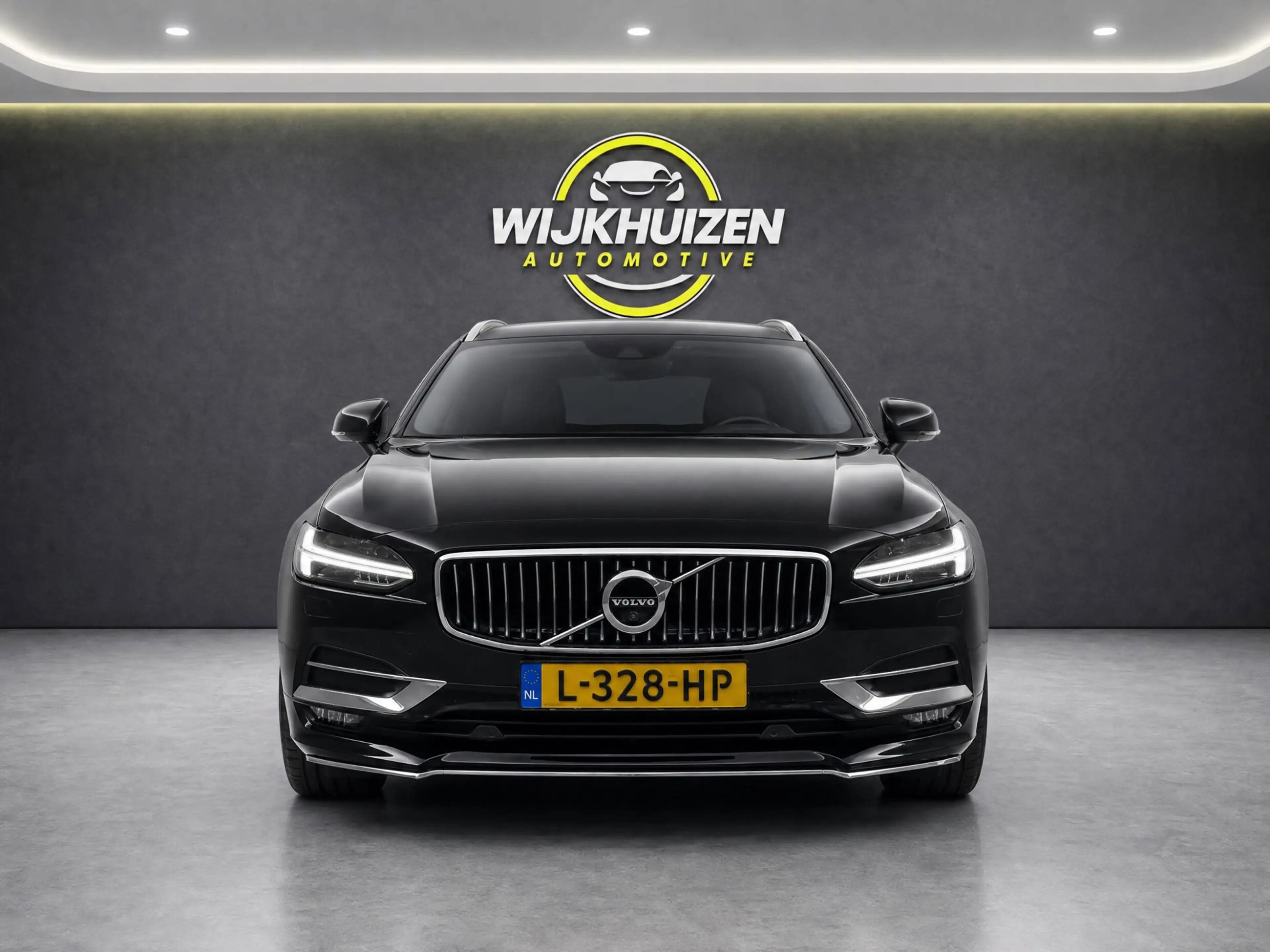 Volvo V90 2.0 T8 AWD Inscription met Panorama dak !!! Leder — photo 2