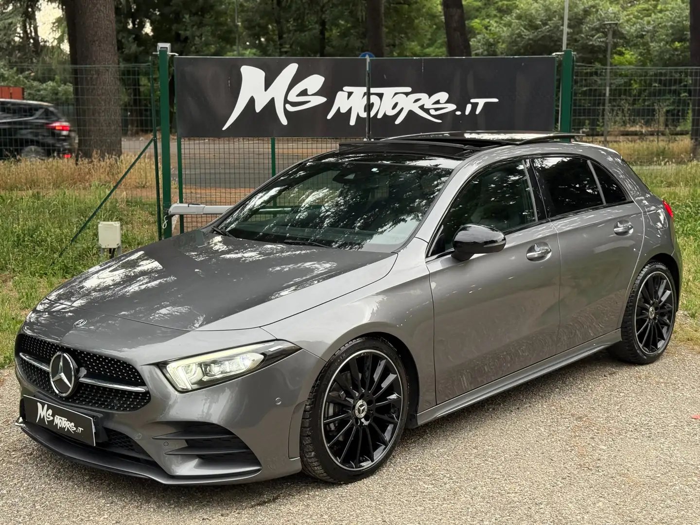 Mercedes-Benz A 200 d Premium AMG TETTO-19-MULTIBEAM-SEDILI ELETRICI Gris - 2