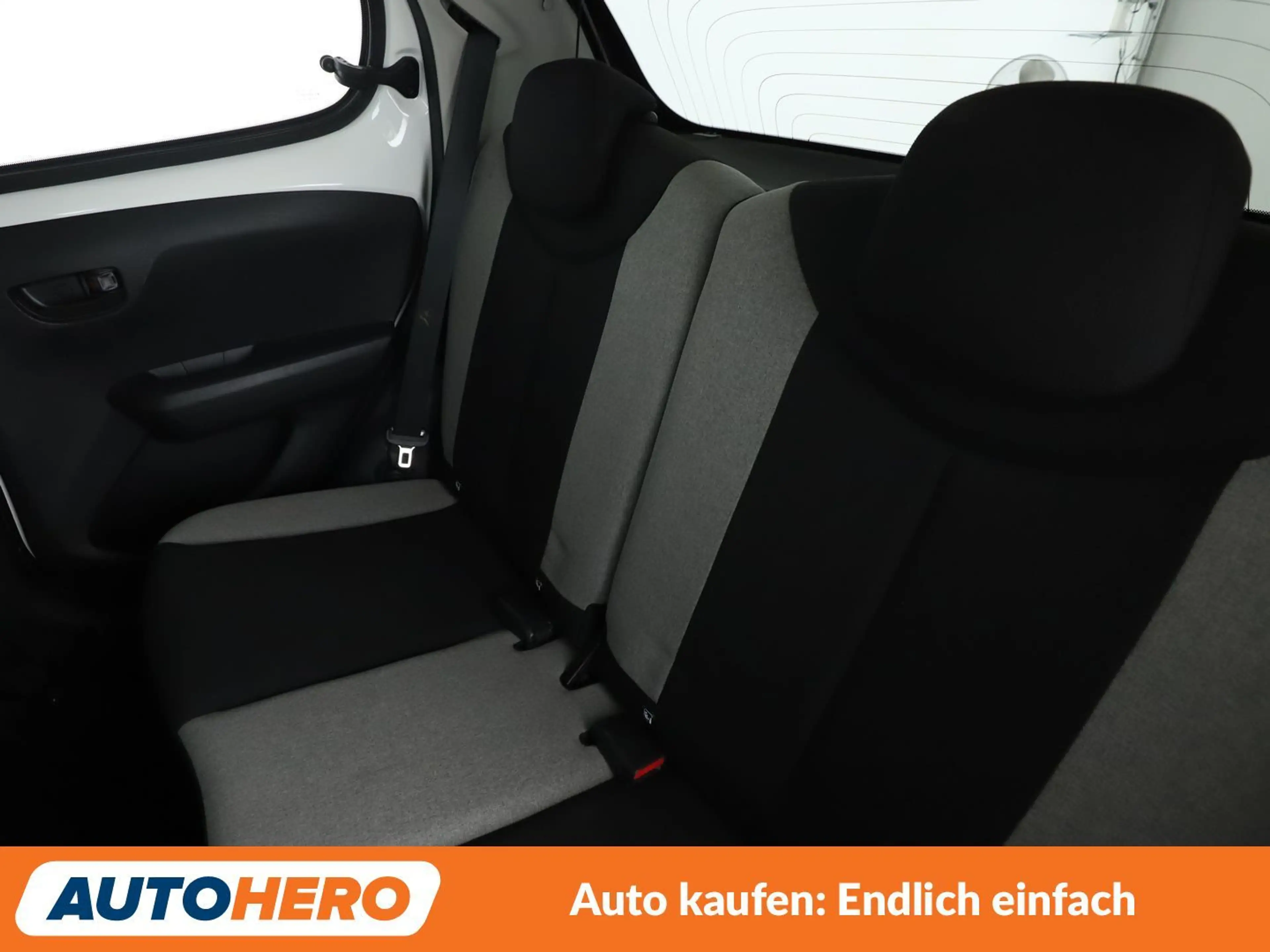 Citroen C1 1.2 VTi Furio*SITZHEIZUNG*KLIMA*LIMITER* — photo 14
