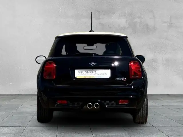 Mini Hatch view 4
