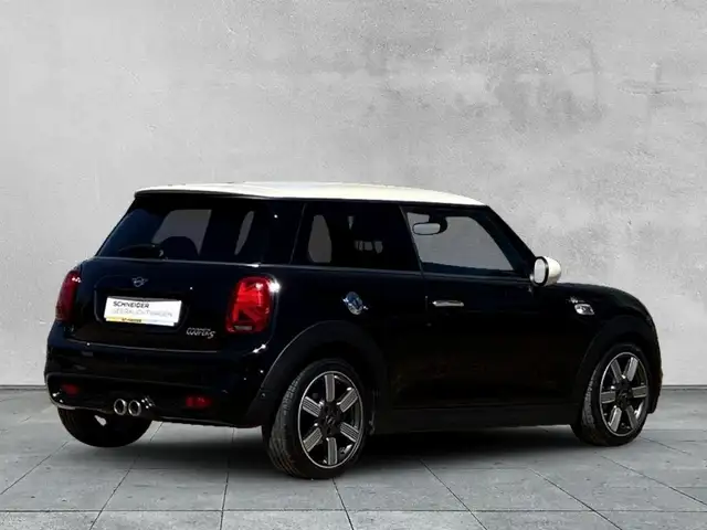 Mini Hatch view 5