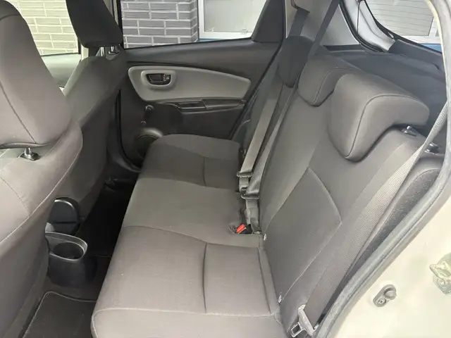 Toyota Yaris view 8