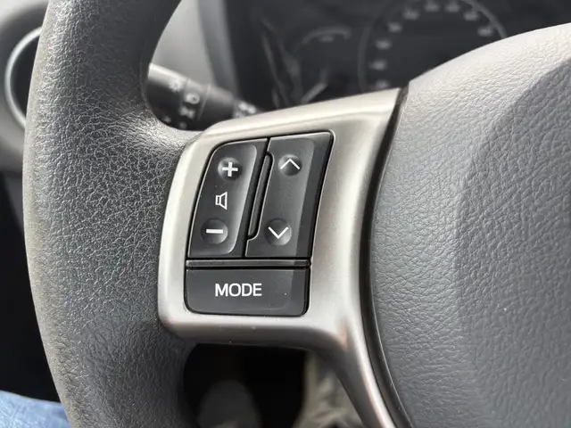 Toyota Yaris view 13