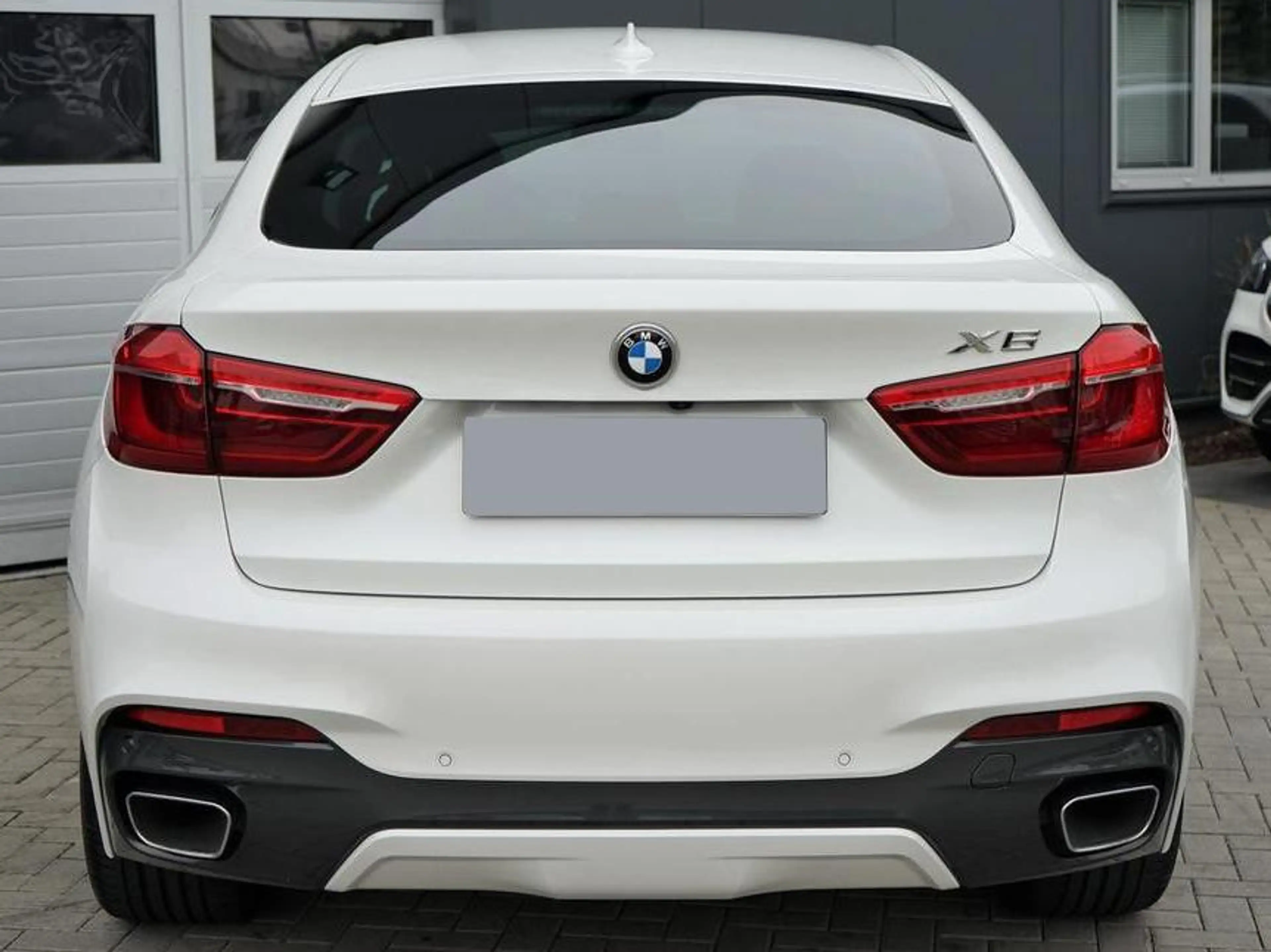 BMW X6 xDrive 30 d — photo 2