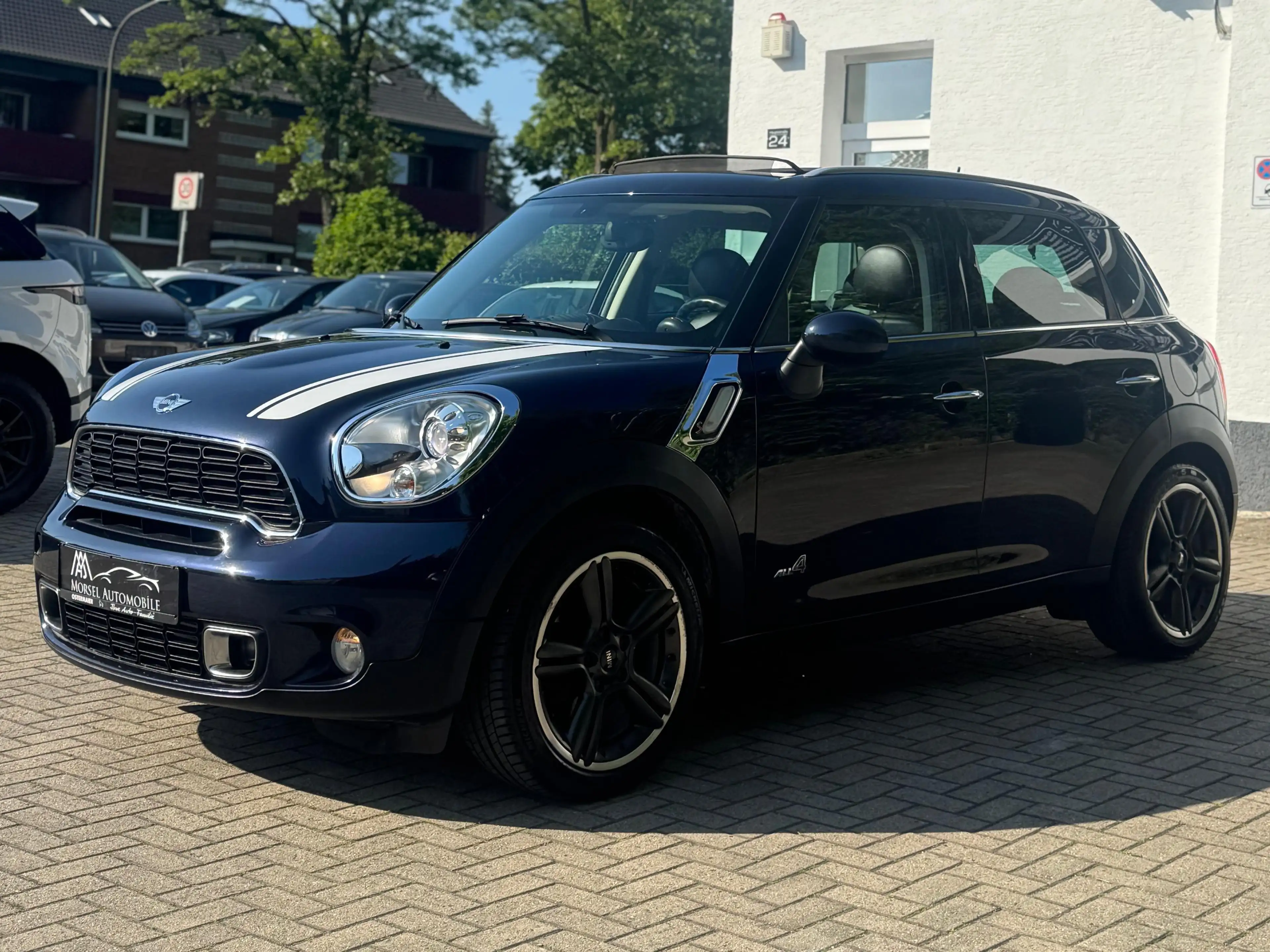 MINI Cooper SD Countryman All4/Steuerkette Neu/Automatik/Panorama/Leder/H&K — photo 3