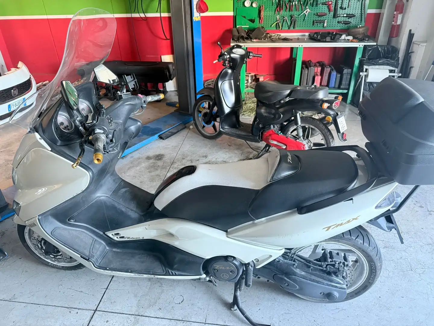 Yamaha TMAX 500 Bílá - 1