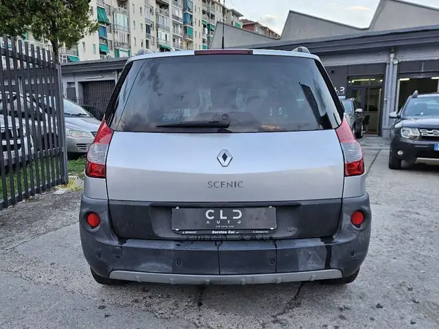 Renault Scenic view 3